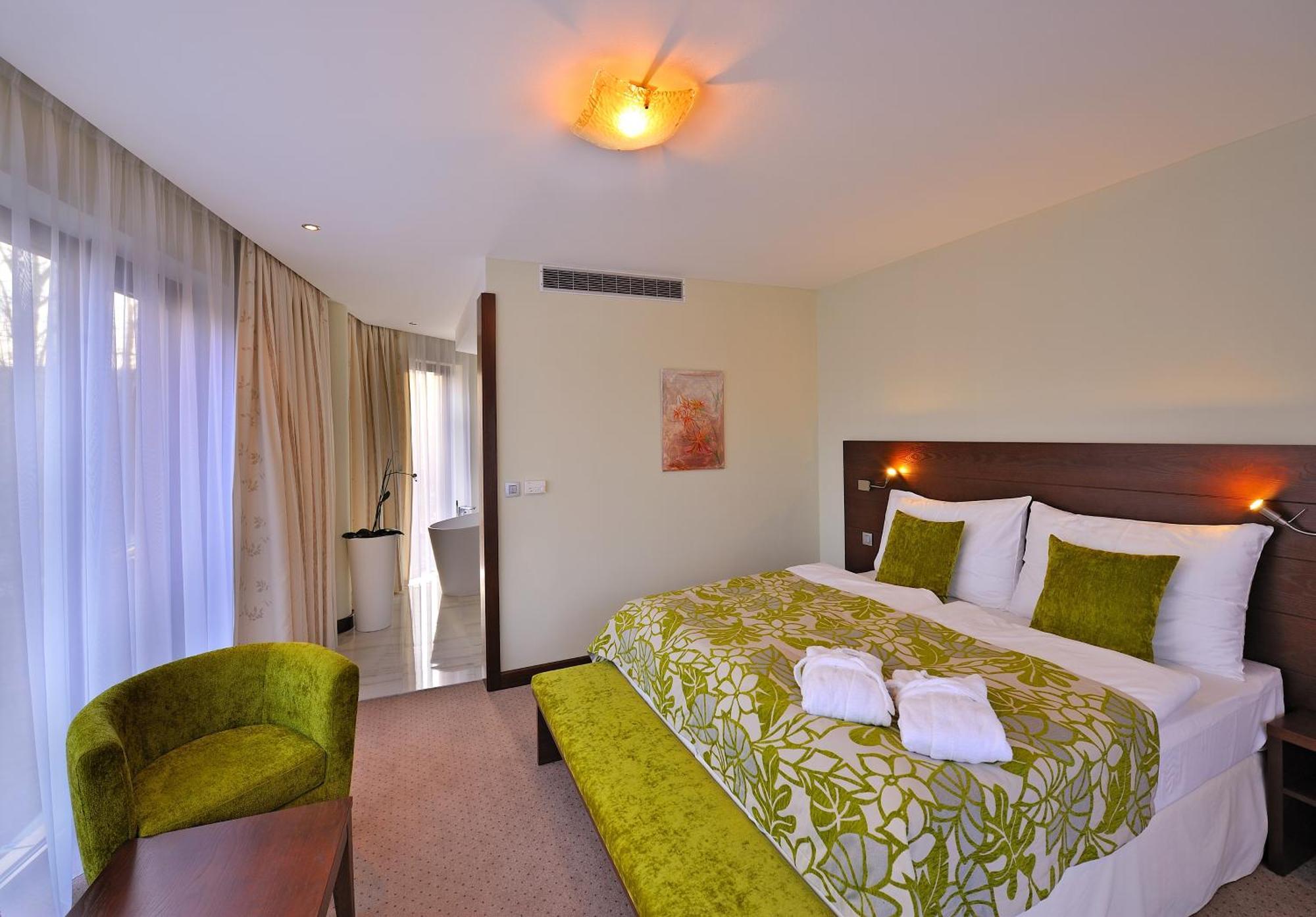 Hotel Zochova Chata - Adult friendly Modra Exteriör bild