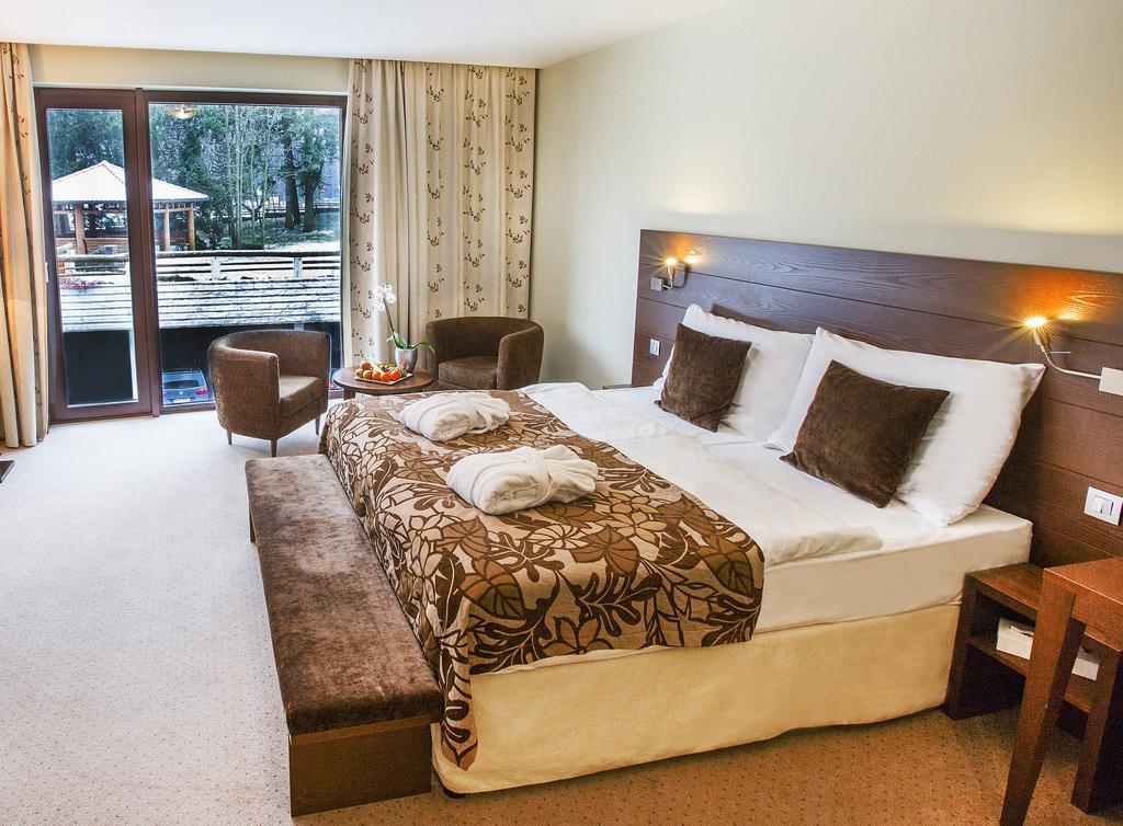 Hotel Zochova Chata - Adult friendly Modra Exteriör bild